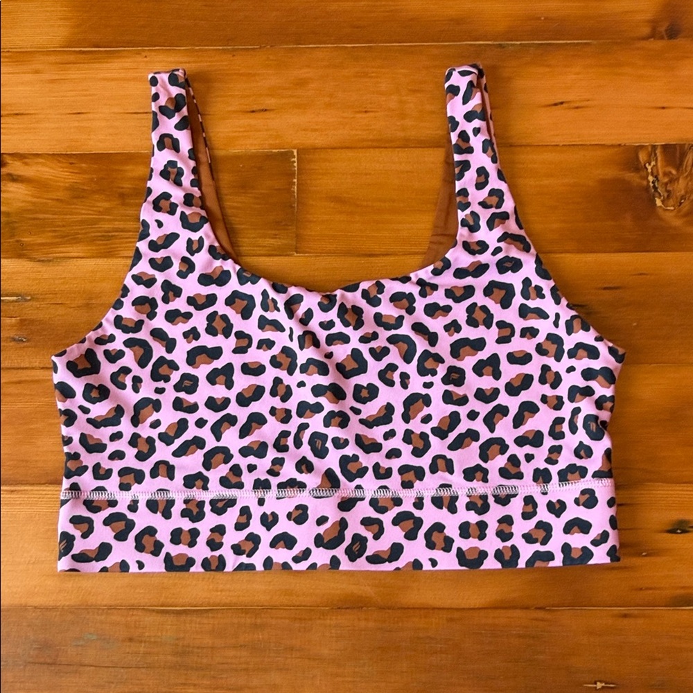 ⬇️ Fabletics Pink Leopard Sports Bra & Crop Leggings Set Size XL - Picture 3 of 8